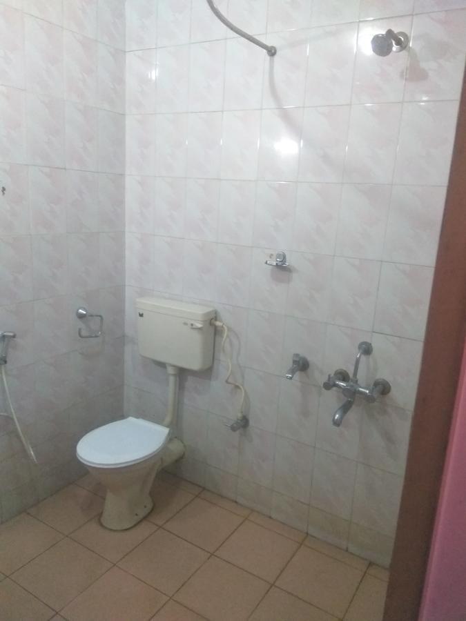 Hotel Malika Residency Ettumanoor Bagian luar foto
